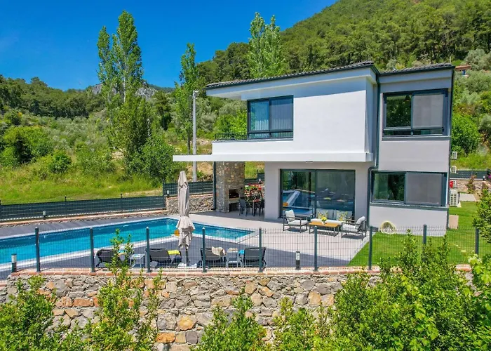 Begonvilla Goecek Goekceovacik * Fethiye