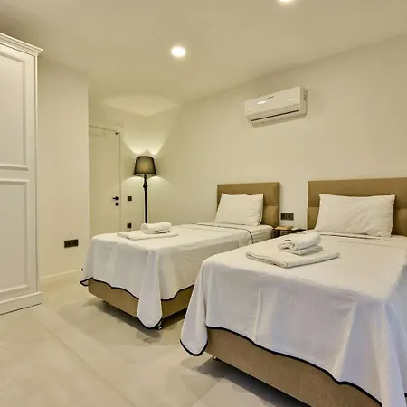 Begonvilla Goecek Goekceovacik * Φετιγιέ